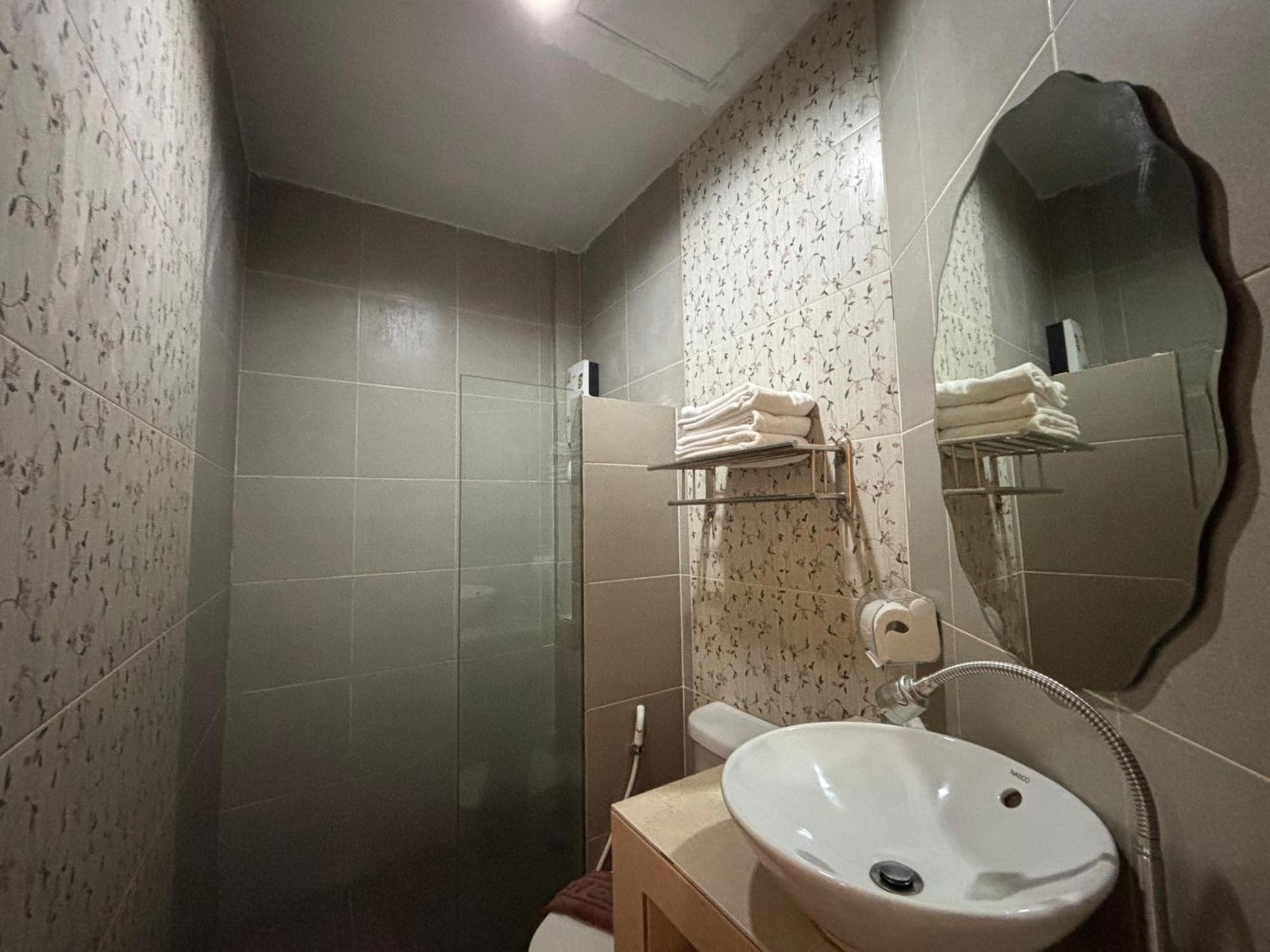 Kireeya Villa Пхетбури Экстерьер фото